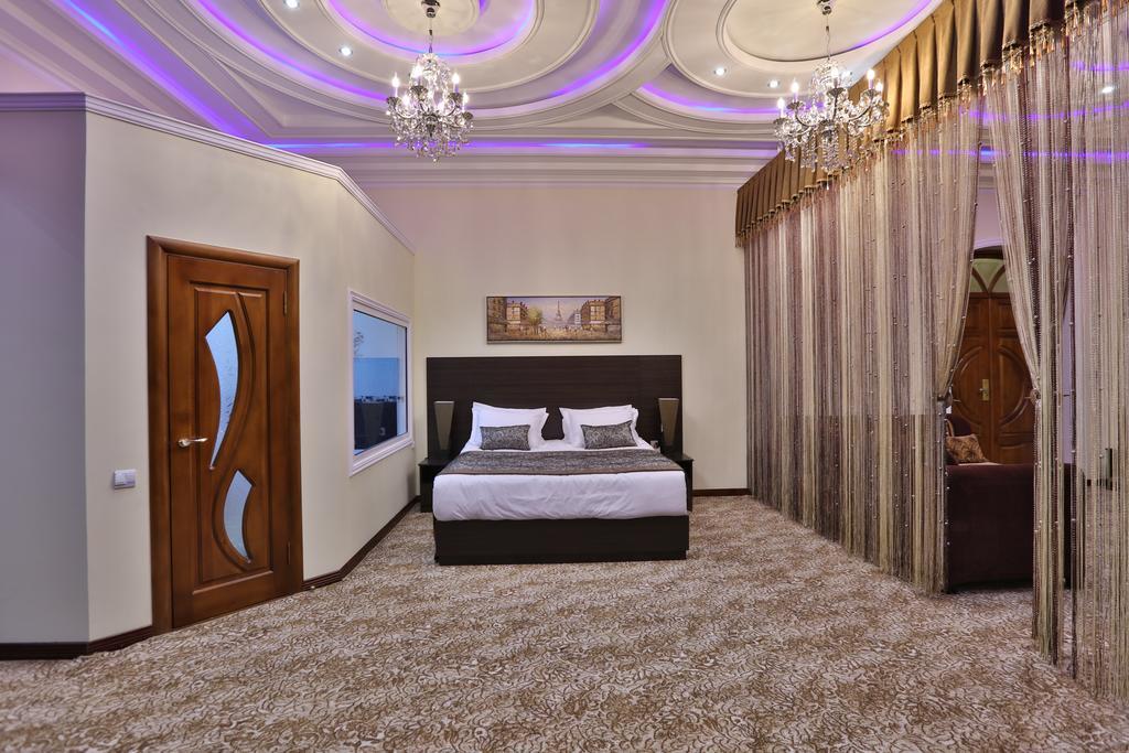 Lotte Palace Душанбе Екстер'єр фото